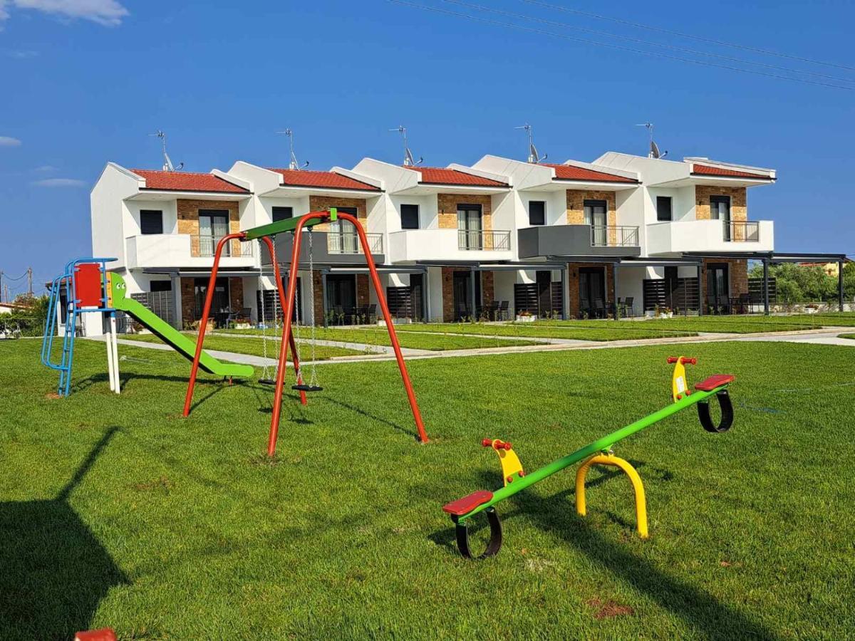 Chryssis Village By Travel Pro Services - Nea Potidaia Halkidiki Nea Poteidaia Exterior foto